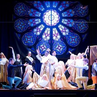 SISTER ACT CON I RAGAZZI DEL SACRO CUORE AL PALASPORT DI VIALE KENNEDY