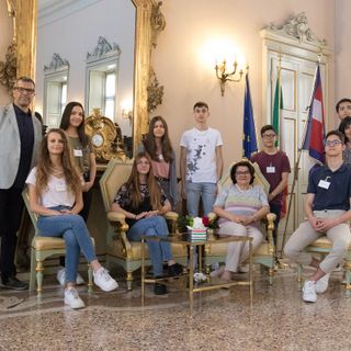Uno stage davvero speciale per otto ragazzi dell’Istituto Tecnico “Pascal” di Romentino: in Prefettura