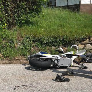 Incidente a Cheggino. Centauro in ospedale a Borgomanero