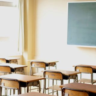 Frediani (M5S): sui voucher scuola la giunta Cirio non si nasconda dietro l'errore umano e aumenti subito le risorse a copertura totale delle graduatorie
