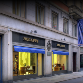 All'asta le maglie di Coppi e Pelè: cimeli senza tempo che valgono migliaia di euro