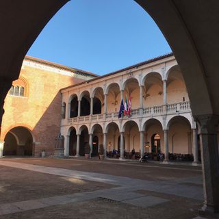 Prosegue al Broletto la mostra benefica a favore di Lilt Novara