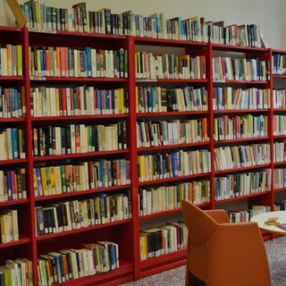 Domani riapre la biblioteca di Lesa
