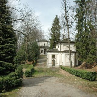Il Sacro Monte di Orta promuove visite guidate in italiano, francese, tedesco, inglese e spagnolo per la raccolta fondi pro restauro cappelle