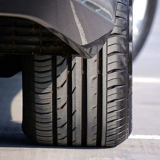 Viaggi in auto, Pirelli offre consigli di sicurezza