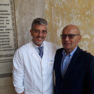 Nella foto il prof. Patti con il direttore generale dell’AOU Maggiore della Carità, Mario Minola