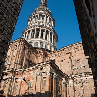Un nuovo coadiutore anche per una parrocchia novarese: la Madonna Pellegrina. Ad affiancare il parroco don Franco Belloni sarà don Massimiliano Maragno