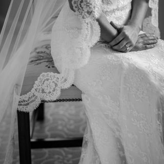 Villa Cicogna: sfilata benefica “Le nostre spose dagli anni 50 in poi. Sfilata di abiti da sposa, testimoni d’amore”