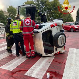 Incidente in via Adamello a Novara, un ferito