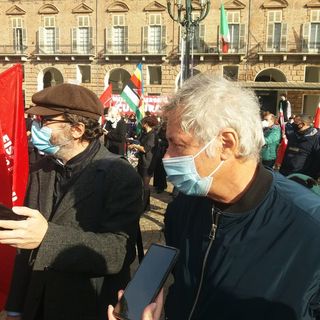 &quot;Senza cultura l'anima muore&quot;: in piazza Castello il grido dei lavoratori dello spettacolo [FOTO e VIDEO]