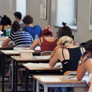 ​Maturità: a Novara vigilia con talk show on line