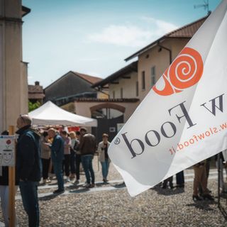 "Slow Food e fumo consapevole": a Lesa si parla di eccellenze gastronomiche e sigari "Slow Food e fumo consapevole": a Lesa si parla di eccellenze gastronomiche e sigari
