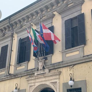 Cavalcavia, M5S all'attacco