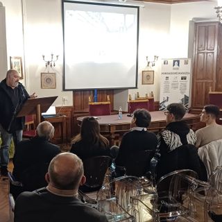 Successo e emozioni alla proiezione di &quot;Non lontano da qui&quot; a Villa Marazza