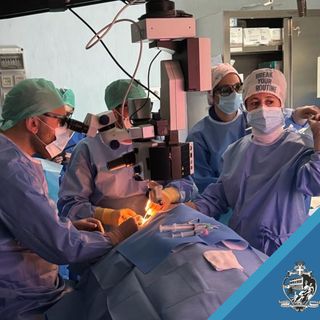 Chirurgia vitreo-retinica: il primo stage al Maggiore di Novara