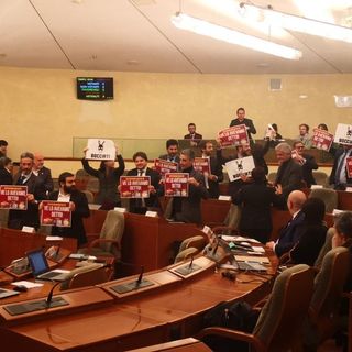 Referendum elettorale, opposizione protesta a Palazzo Lascaris: &quot;Maggioranza bocciata&quot;