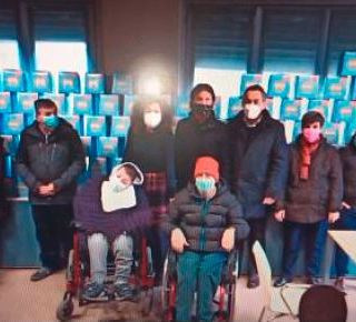 I Lions hanno donato 150 panettoni al Ciss Borgomanero