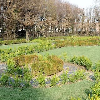 Il giardino all’italiana di Villa Cicogna cambia nome