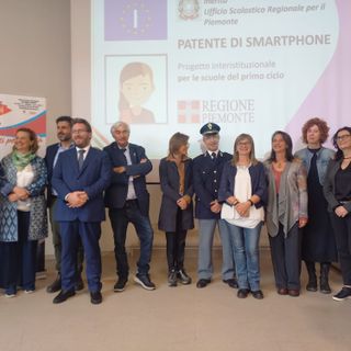 Corso di consapevolezza sull'uso degli smartphone per studenti e famiglie