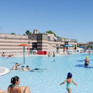 Piscina comunale Trecate : il servizio estivo sara’ gestito dalla cooperativa sociale “Start Onlus”