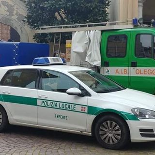 Rifornimento di derrate alimentari alla Caritas di Trecate
