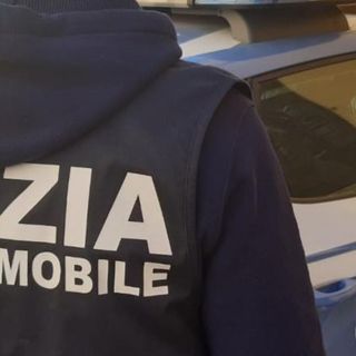 Tentativo di furto dell'arma di un poliziotto a Novara: arrestato 33enne