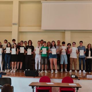 Certificazioni di lingua inglese, premiati gli studenti della scuola media &quot;Cassano&quot;