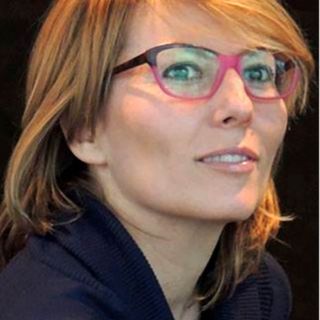 Sara Rattaro presenta il suo nuovo romanzo “Sul filo dell'acqua”