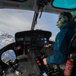 Una sala cinematografica virtuale per vedere una selezione di film di montagna. Con &quot;La montagna a casa&quot; il Club alpino italiano porta l’alpinismo, la natura e molto altro nelle case di tutti gli italiani.    L’iniziativa - che si aggiunge alle altre già