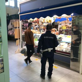Controlli ai mercati rionali, tutto in regola