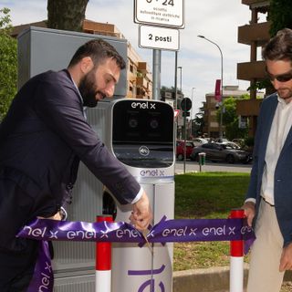 Enel X accelera lo sviluppo della mobilita’ elettrica a Novara: inaugurata la prima di 15 nuove stazioni di ricarica