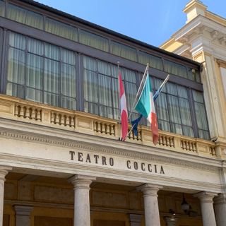 “For Life, la musica si fa Donna”: al Teatro Coccia il Concerto per la Vita  con Silvia Mezzanotte