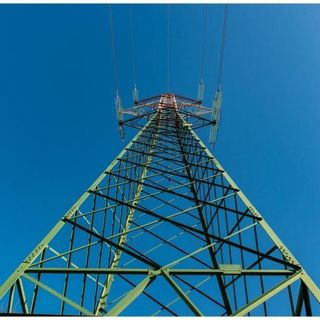 A Varallo Pombia lavori sulla linea elettrica