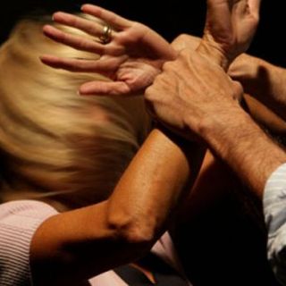 Donne vittime di violenza: in Piemonte cresce il numero di chi chiede il congedo indennizzato