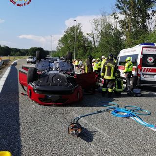 Grave incidente stradale sull'A26 dei trafori, quattro feriti
