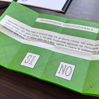 Referendum, nel Novarese affluenza al 49,48%: Arona sopra il 52%, picchi nei piccoli comuni