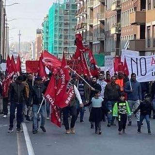 Esselunga: ancora in piazza a Novara i lavoratori dell’hub logistico