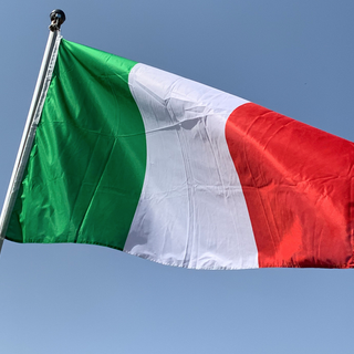 Buon compleanno al tricolore italiano