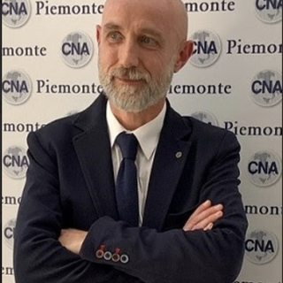 Stop al Superbonus, ma non solo. L'urlo delle piccole imprese: &quot;Ci stanno dando il colpo di grazia su auto e mattone&quot;