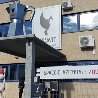 Taglio del nastro ad Ornavasso per il nuovo punto vendita di Mokavit
