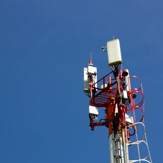 Tecnologia 5G, nuove linee guida per la misura dei campi elettromagnetici generati dalle telecomunicazioni Tecnologia 5G, nuove linee guida per la misura dei campi elettromagnetici generati dalle telecomunicazioni