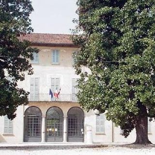 Giornata contro la violenza sulle donne: in biblioteca nuovi libri e un'installazione di Riccardo Borando Giornata contro la violenza sulle donne: in biblioteca nuovi libri e un'installazione di Riccardo Borando
