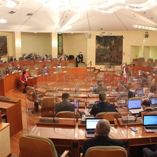 Il Consiglio regionale dice no al cibo sintetico