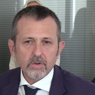 Delmastro, duro attacco alla mafia: “Vince lo Stato, Matteo Messina Denaro viveva sotto terra come i topi”. VIDEO