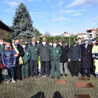 Domenica Borgomanero ha festeggiato gli Alpini