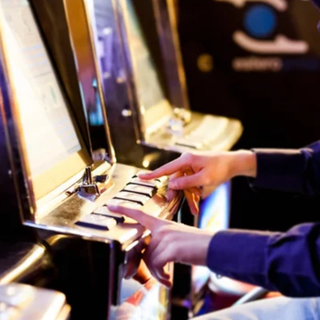 Gioco d'azzardo, il M5S: &quot;Prima liberalizzano, poi fanno campagne di sensibilizzazione di facciata&quot;