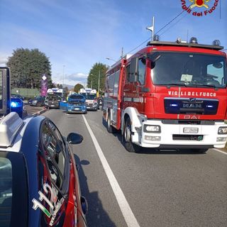 A fuoco un capannone a San Pietro Mosezzo