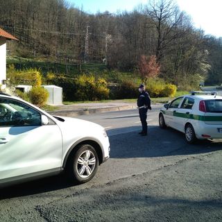 Stretta di Cirio su supermercati e seconde case per Pasqua
