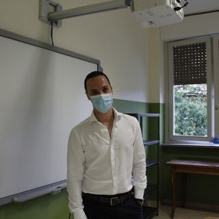 Dal Nord Ovest. Picchia il preside di fronte agli studenti, prof sospeso. Il dirigente è l'ex biellese Paolo Parolini