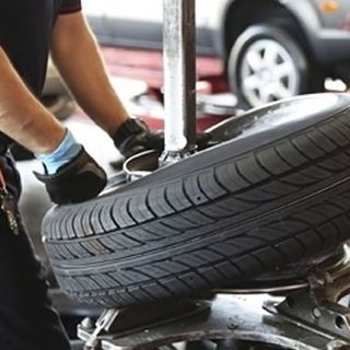 Freddo e neve in arrivo: dal 15 novembre scatta l'obbligo delle gomme invernali